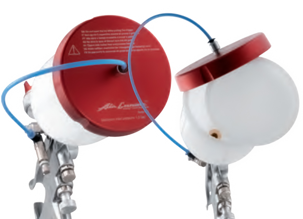 Iwata AZ3 HTE-PAS Gravity Spray Gun with Pressurised Cup (W0SPG88AG13C / W0SPG88AG20C)