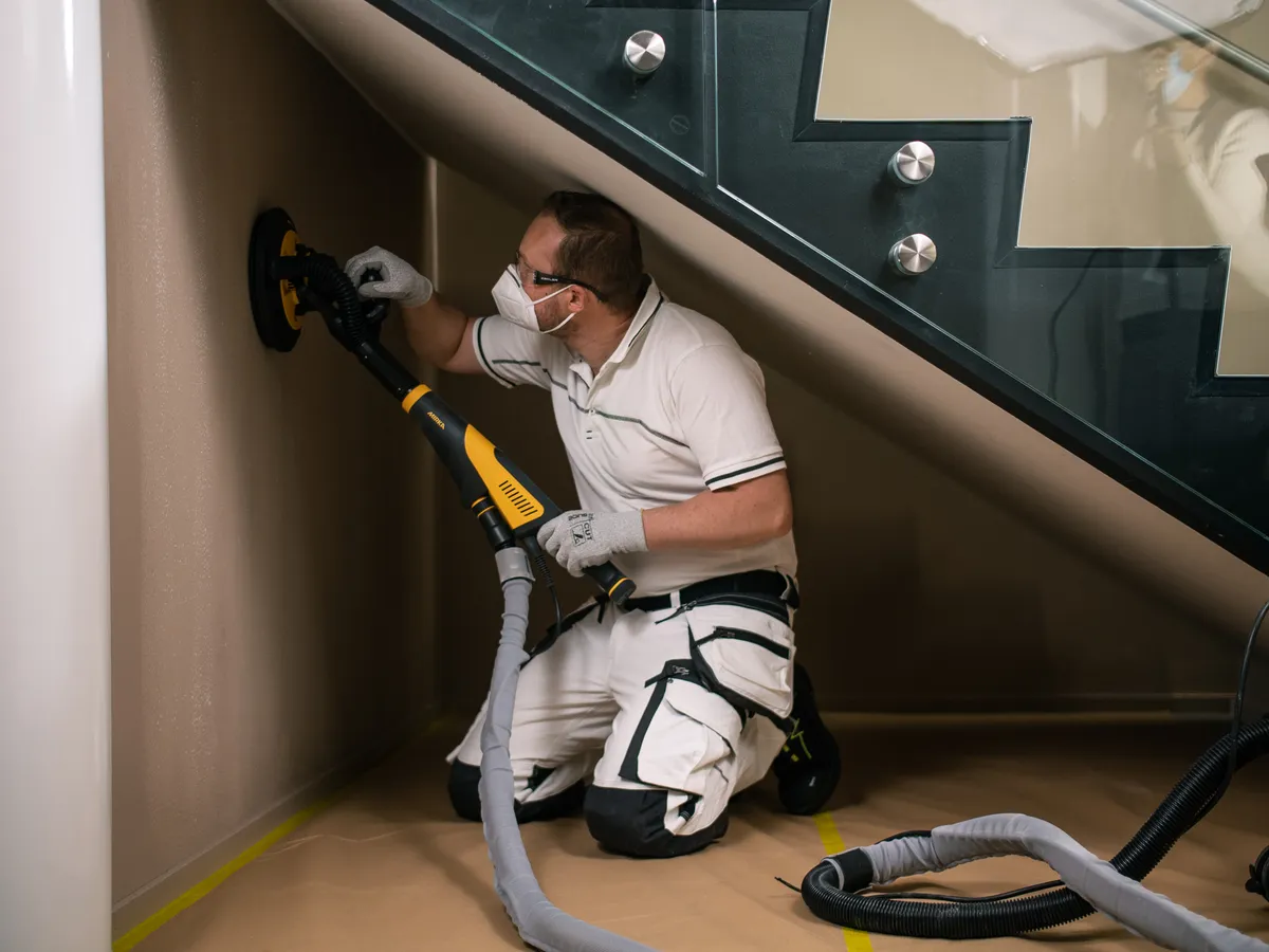 Mirka LEROS-S 950X UK Ø 225mm 5.0mm Orbit Dual Voltage with Bag, Brushless Wall and Ceiling Sander (MIW95071BAUK)